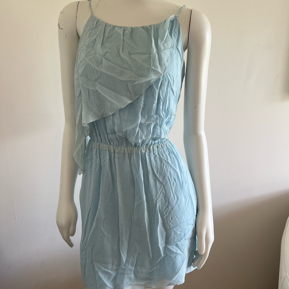 Elegant Light Blue Sleeveless Dress